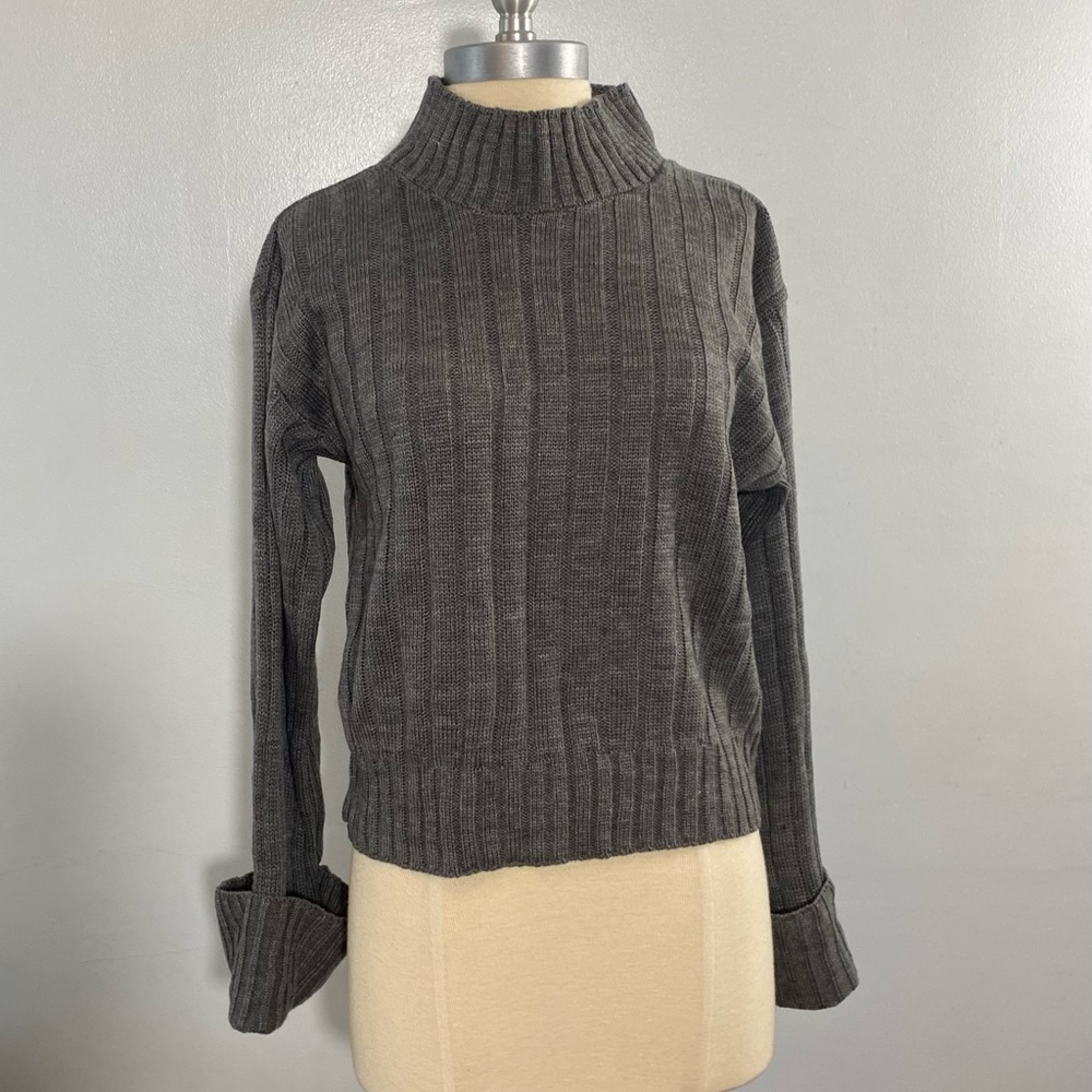 Nasty Gal  Sweater Size Small Gray